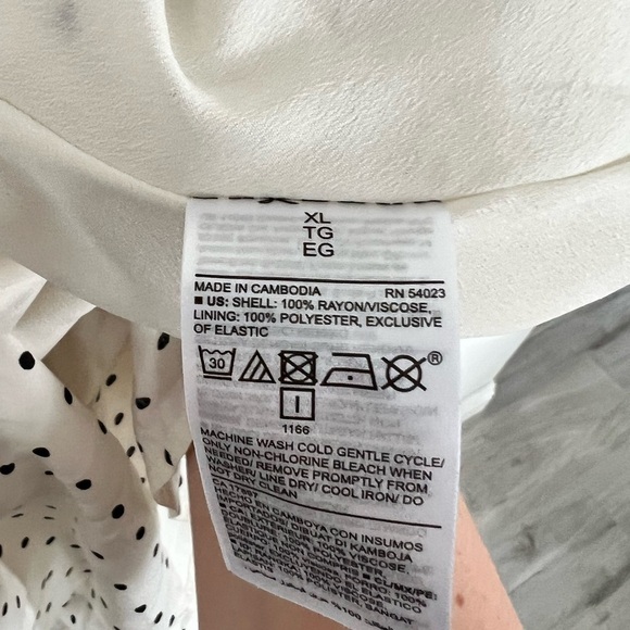 Old Navy XL Cream with Black Polka Dots Flutter Sleeve Dress - Picture 8 of 8